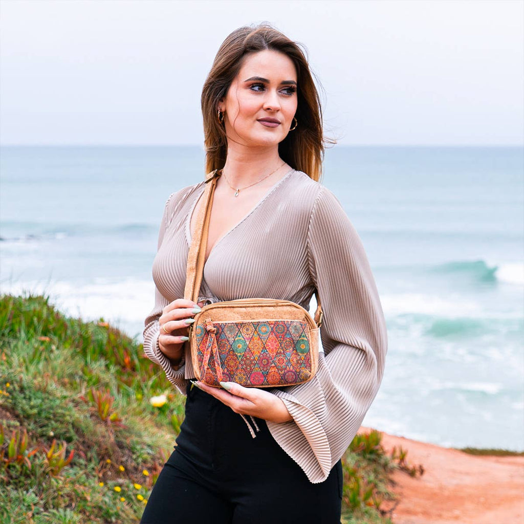Meninas Bonitas Cork Patchwork Crossbody Bag 21x15x8cm – lifestyle – model wearing the bag crossbody to show its size and carry position.
